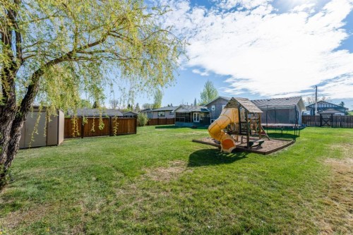 115 9 Street, Drumheller, AB - Outdoor