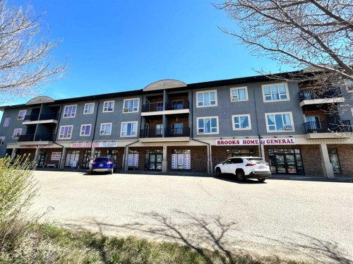 17-330 2 Street West, Brooks, AB - Outdoor With Balcony With Facade