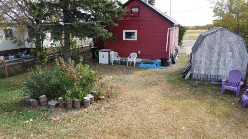 320 Railway Avenue West, Hanna, AB - Outdoor