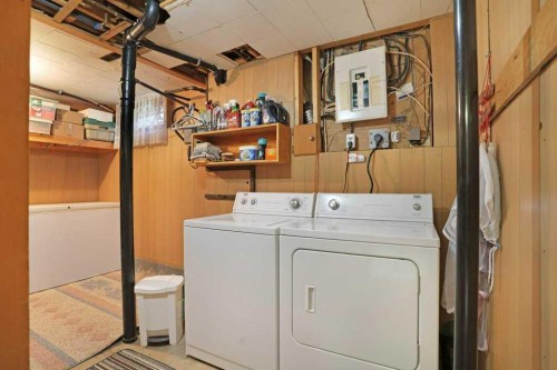 65 Eastbrook Drive, Brooks, AB - Indoor Photo Showing Laundry Room