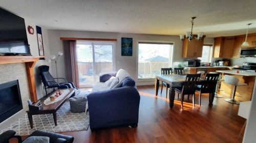 153 10 Avenue, Drumheller, AB - Indoor With Fireplace