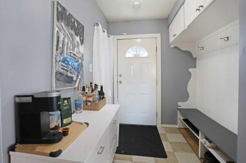 320 3 Street West, Brooks, AB - Indoor Photo Showing Other Room