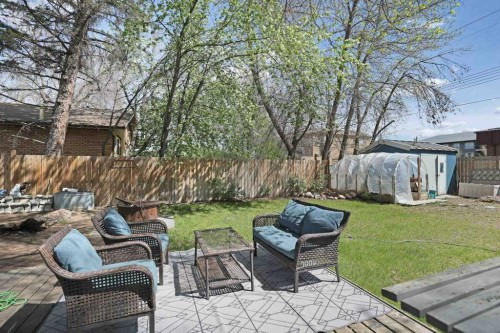 320 3 Street West, Brooks, AB - Outdoor With Deck Patio Veranda