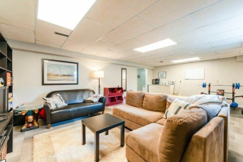 463 3 Avenue, Drumheller, AB - Indoor