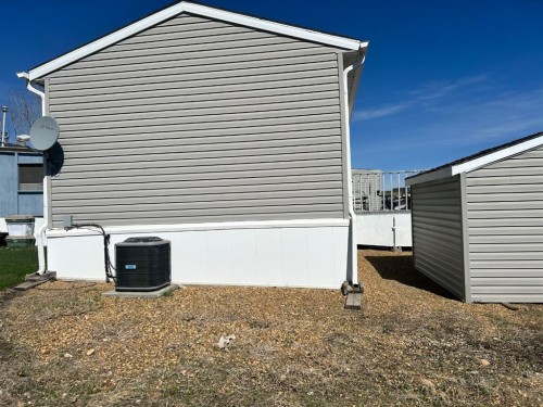 84 Greenwood Villa, Drumheller, AB 