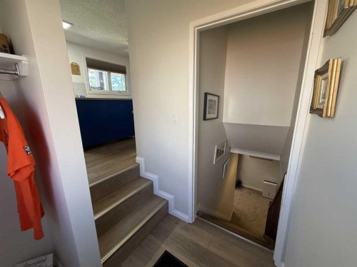 111 Shacker Crescent, Hanna, AB - Indoor Photo Showing Other Room