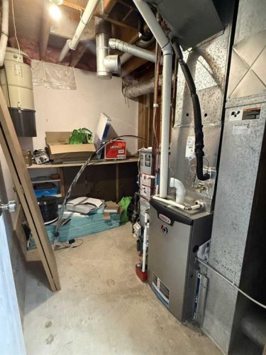 111 Shacker Crescent, Hanna, AB - Indoor Photo Showing Basement