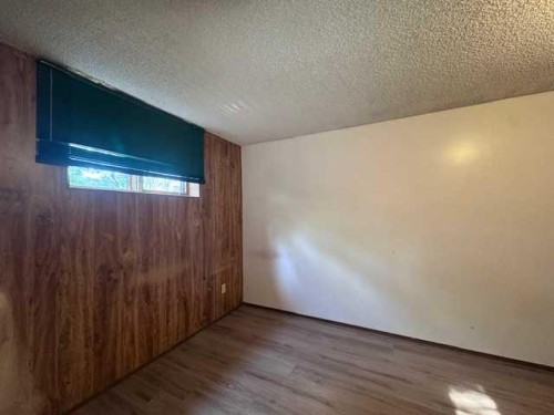 508 2 Avenue West, Brooks, AB - Indoor Photo Showing Other Room