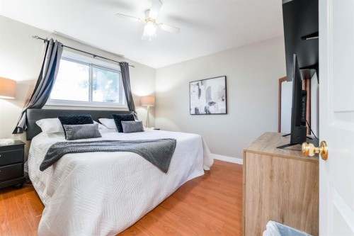 685 3 Avenue West, Drumheller, AB 