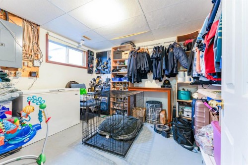 685 3 Avenue West, Drumheller, AB 