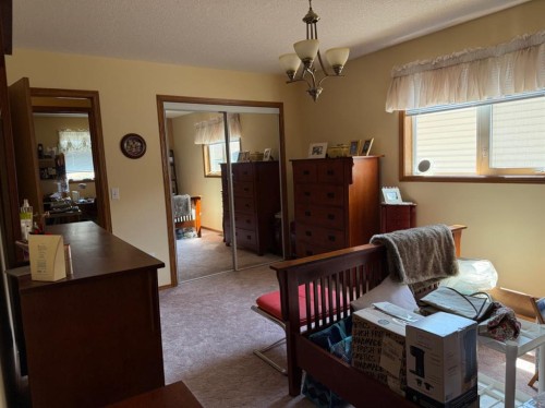 817 Bankview Drive, Drumheller, AB - Indoor