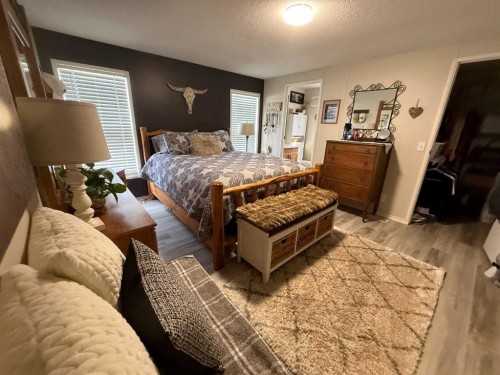 11-300 Railway Avenue, Duchess, AB 