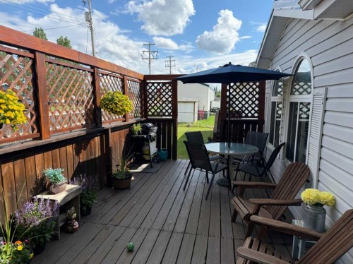 11-300 Railway Avenue, Duchess, AB 