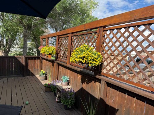 11-300 Railway Avenue, Duchess, AB 