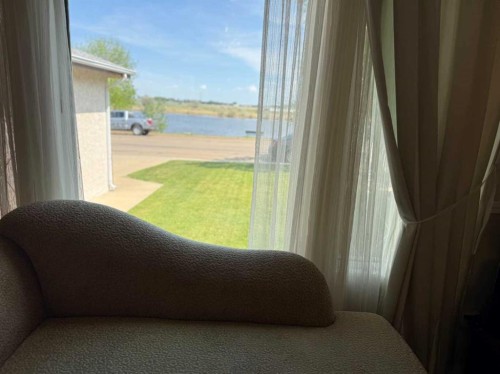 719 Parkland Drive, Brooks, AB 