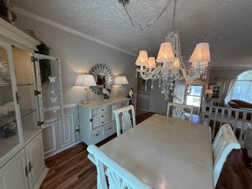719 Parkland Drive, Brooks, AB 
