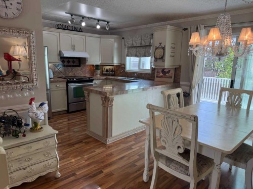 719 Parkland Drive, Brooks, AB 