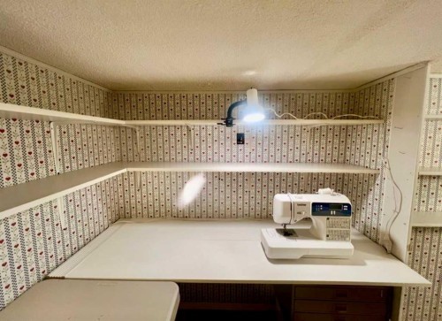 719 Parkland Drive, Brooks, AB 