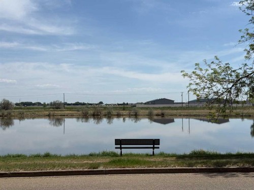 719 Parkland Drive, Brooks, AB 