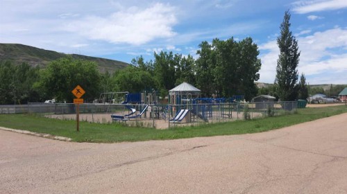 261 1 Avenue, Drumheller, AB - Outdoor