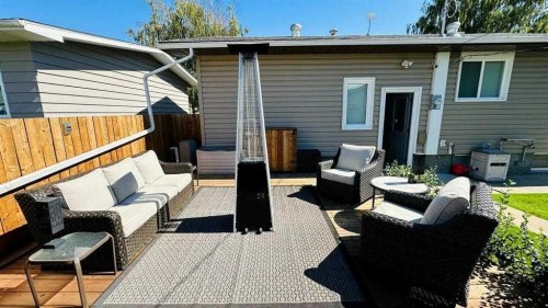 411 8 Street E, Drumheller, AB - Outdoor With Deck Patio Veranda With Exterior