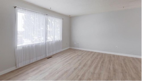 707 Bankview Drive SW Drumheller, AB T0J 0Y6