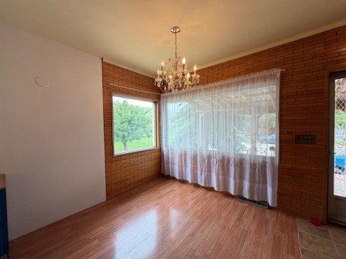 510 Bruce Avenue, Carbon, AB - Indoor Photo Showing Other Room