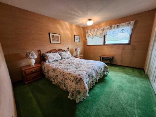 201 Huntington Park, Drumheller, AB 