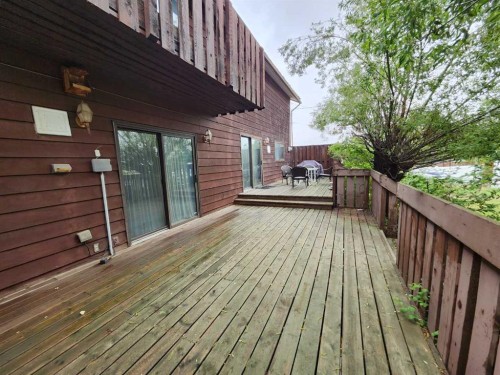201 Huntington Park, Drumheller, AB 