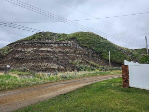 201 Huntington Park, Drumheller, AB 