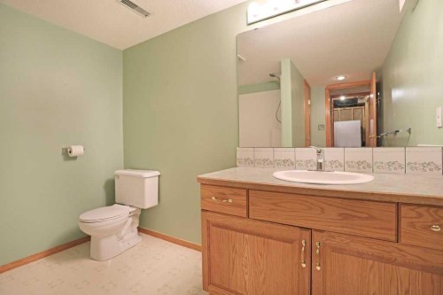 52 White Pelican Way, Lake Newell Resort, AB 
