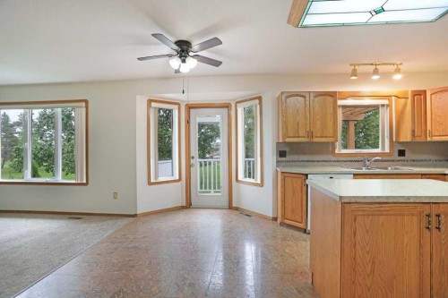 52 White Pelican Way, Lake Newell Resort, AB 