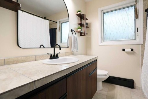 648 2Nd Street East, Brooks, AB 