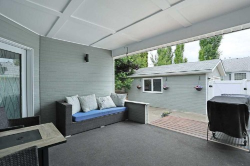 648 2Nd Street East, Brooks, AB 