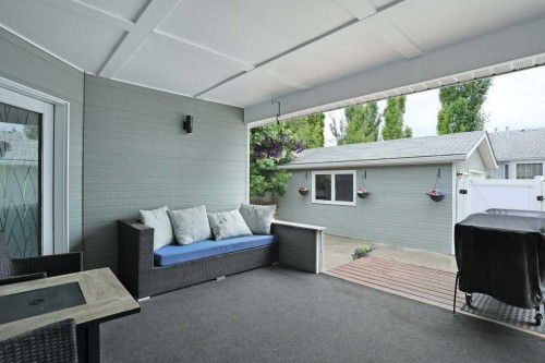 648 2Nd Street East, Brooks, AB 
