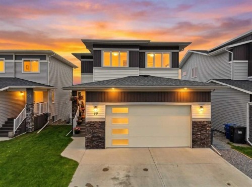 99 Vancouver Crescent  Red Deer, AB T4R 0P3
