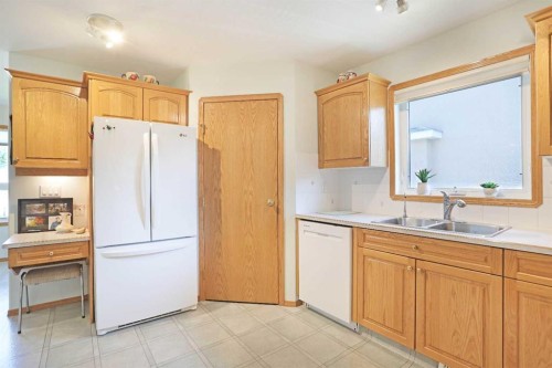 47 Park Place West, Brooks, AB 