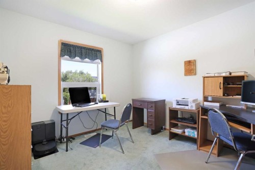 47 Park Place West, Brooks, AB 