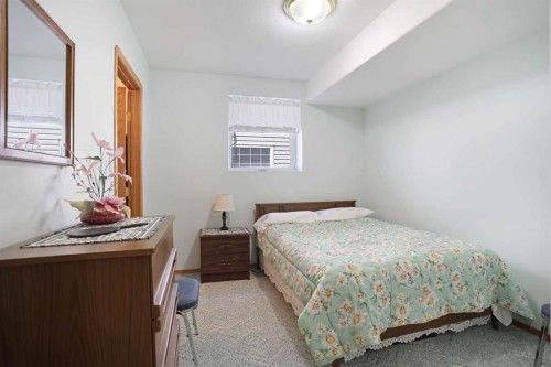 47 Park Place West, Brooks, AB 