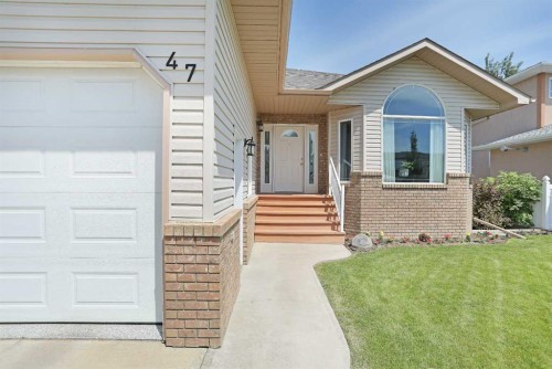 47 Park Place West, Brooks, AB 