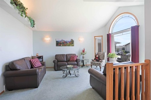 47 Park Place West, Brooks, AB 