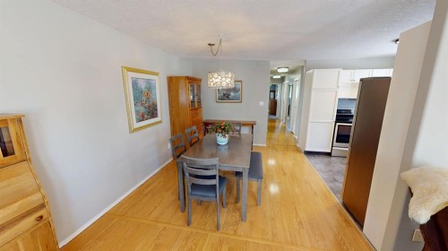 411 3 Street, Brooks, AB 