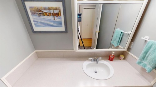 411 3 Street, Brooks, AB 