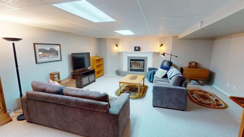 411 3 Street, Brooks, AB 