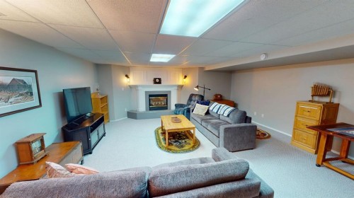 411 3 Street, Brooks, AB 