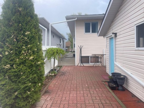411 3 Street, Brooks, AB 