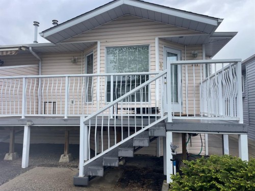 411 3 Street, Brooks, AB 