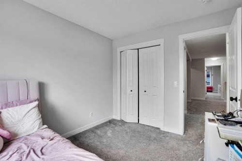 44 Seton Villas Se, Calgary, AB - Indoor Photo Showing Bedroom