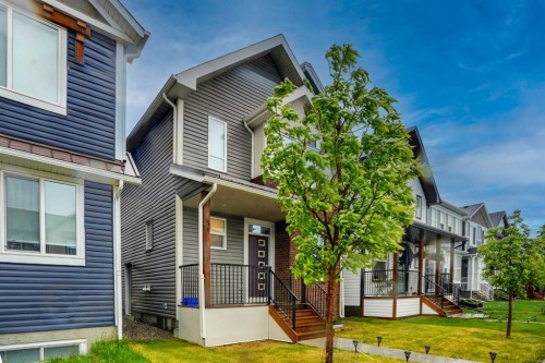 44 Seton Villas Se, Calgary, AB - Outdoor