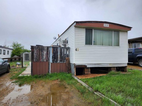 49 Greenwood Villa, Drumheller, AB 